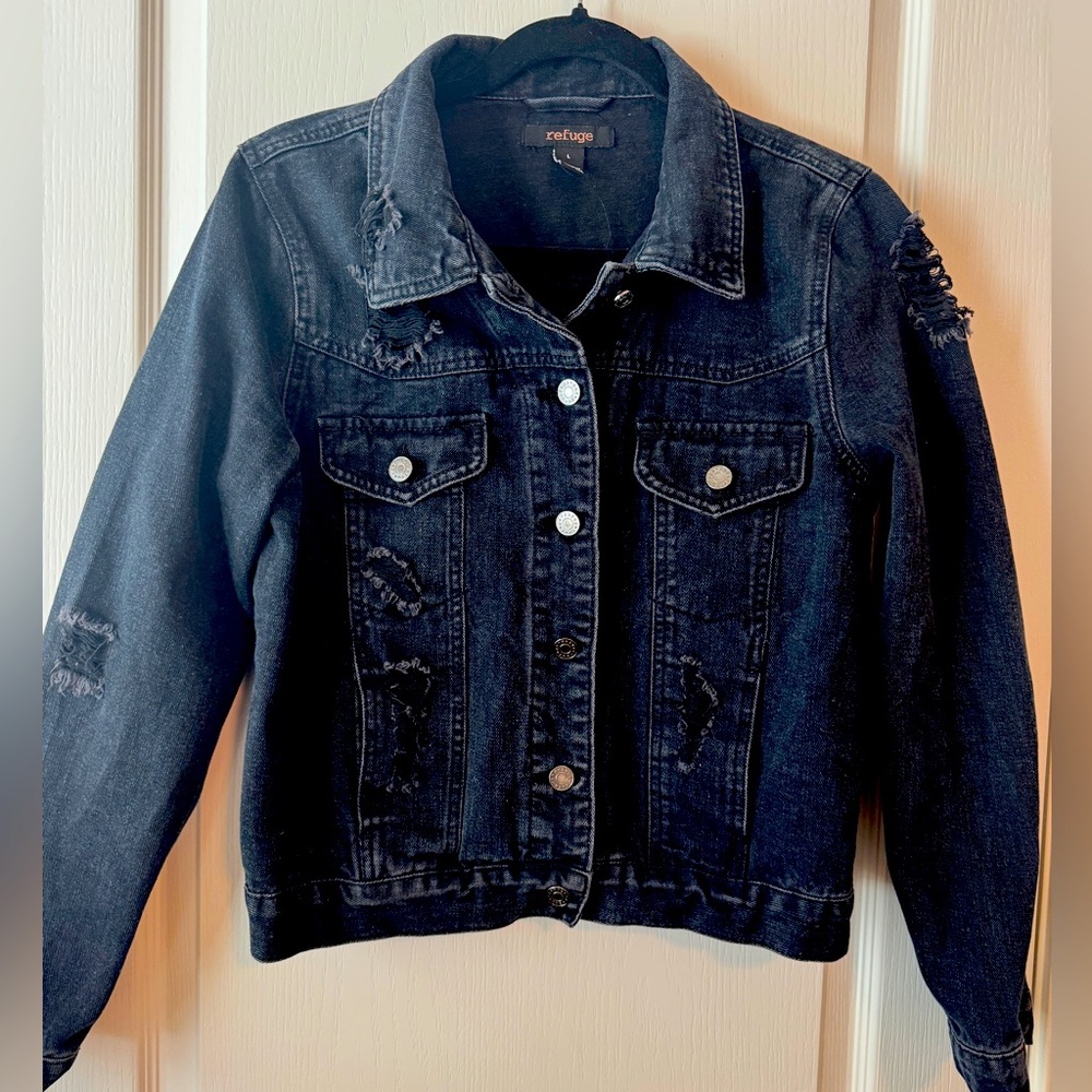 Refuge Distressed Black Cotton Jean Denim Jacket Large